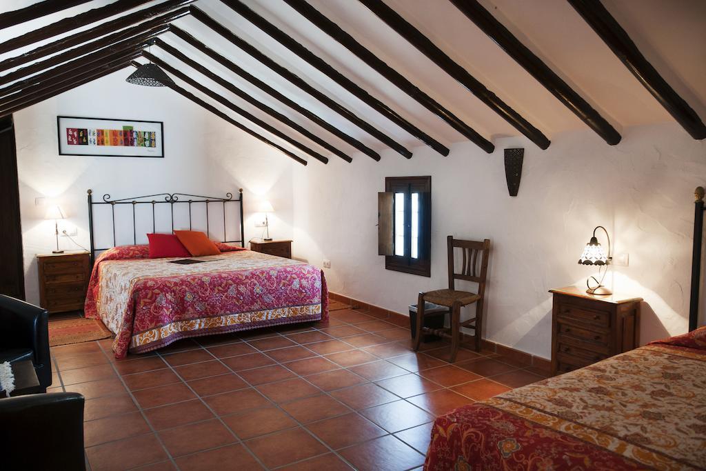 Cortijo La Haza Bed & Breakfast Iznájar Room photo