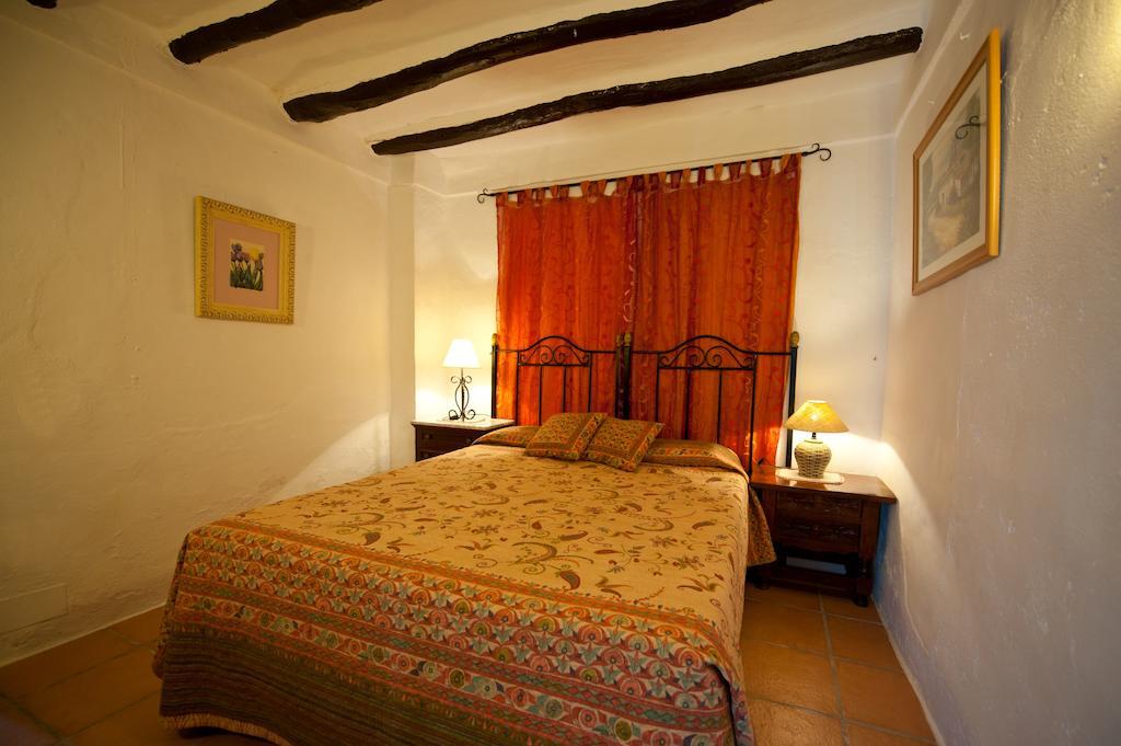 Cortijo La Haza Bed & Breakfast Iznájar Room photo